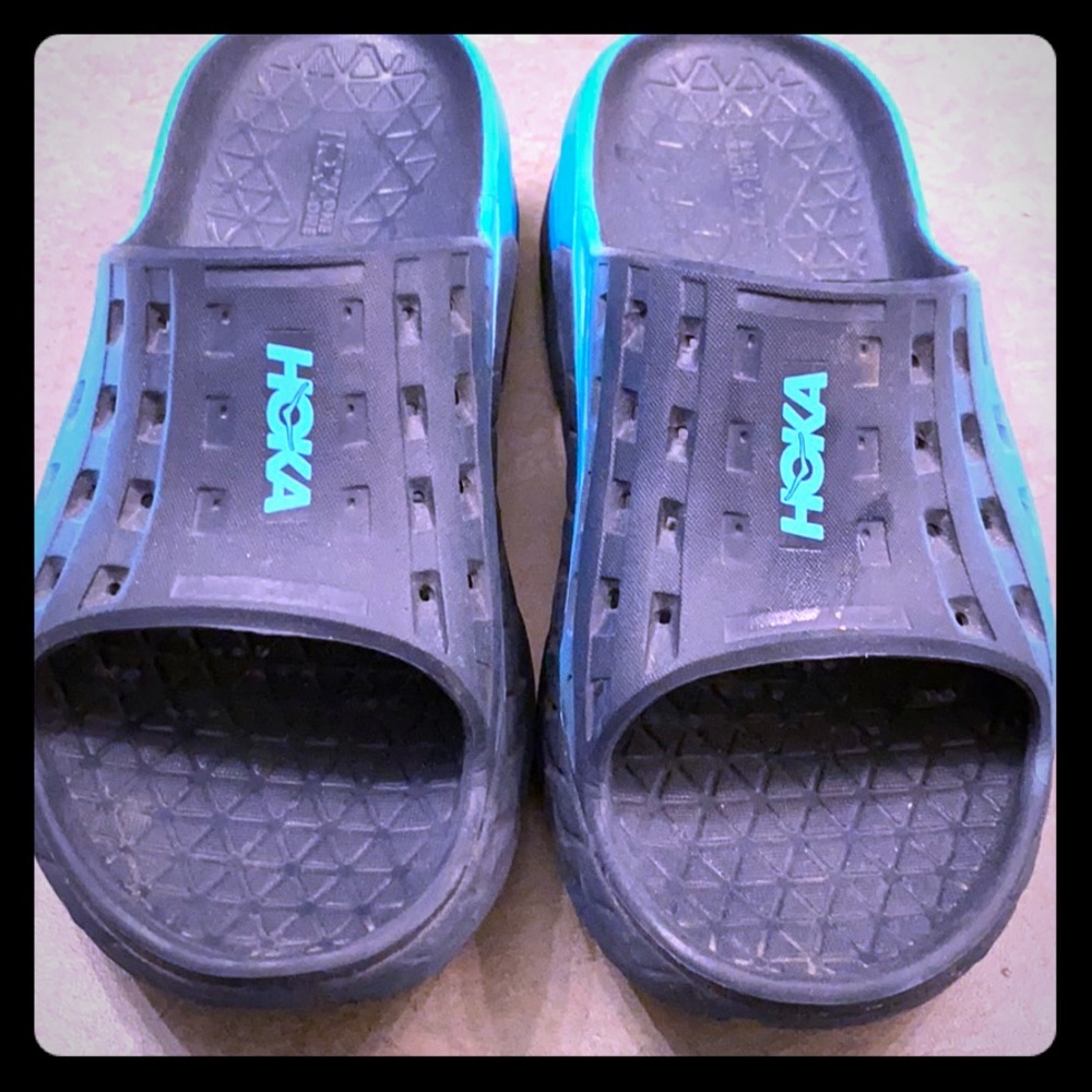 Hoka Recovery slip on sandals